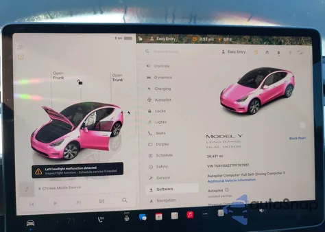 2023 Tesla Model Y Awd/Long Range Dual Motor All-Wheel Drive из США, поврежденный, VIN 7SAYGAEE7PF767951